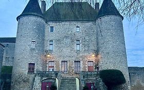 Muraille du château avec jacuzzi